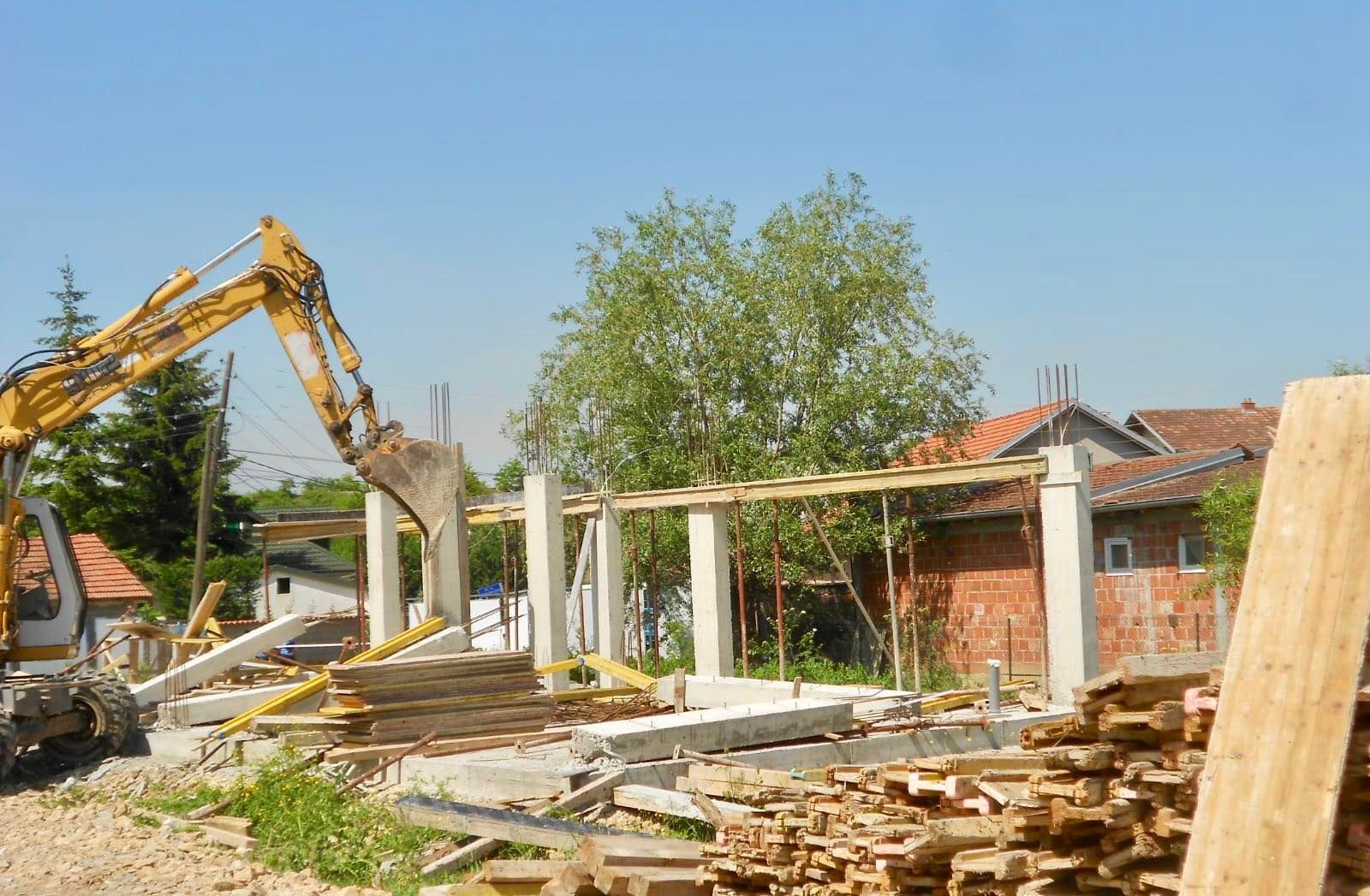 Uprava inspekcije ruši 2 objekta bez dozvole