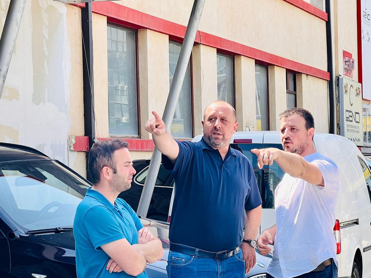 Uprava inspekcije napušta zauzeti parking koji se nalazi kod Omladinskog bioskopa