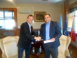 Opština Priština potpisala sporazume za upravljanje otpadom i  izradom akcionog plana za sredinu