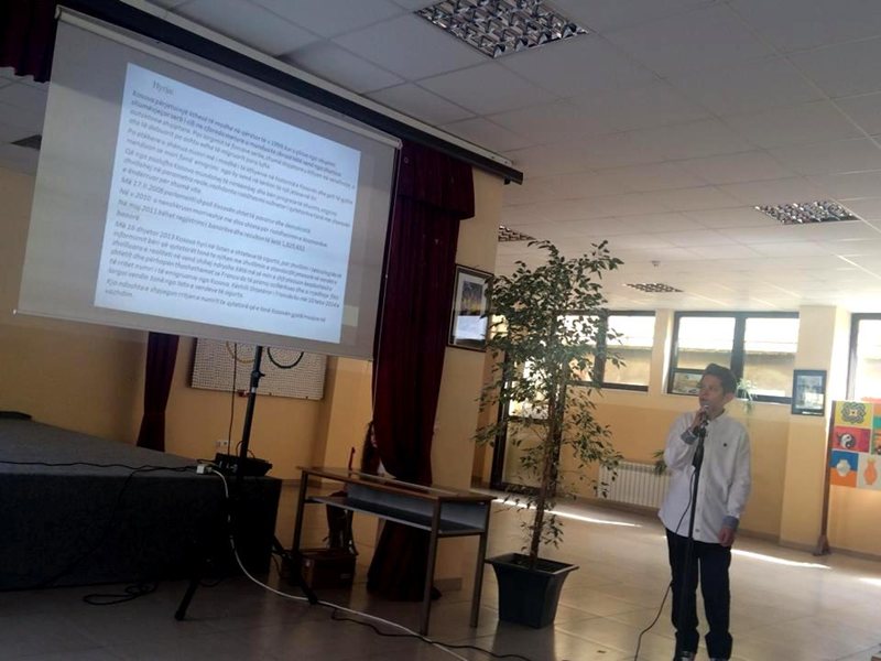 Učenici škole “Meto Bajraktari” su prezentovali istraživanje „Migriranje Albanaca sa Kosova“