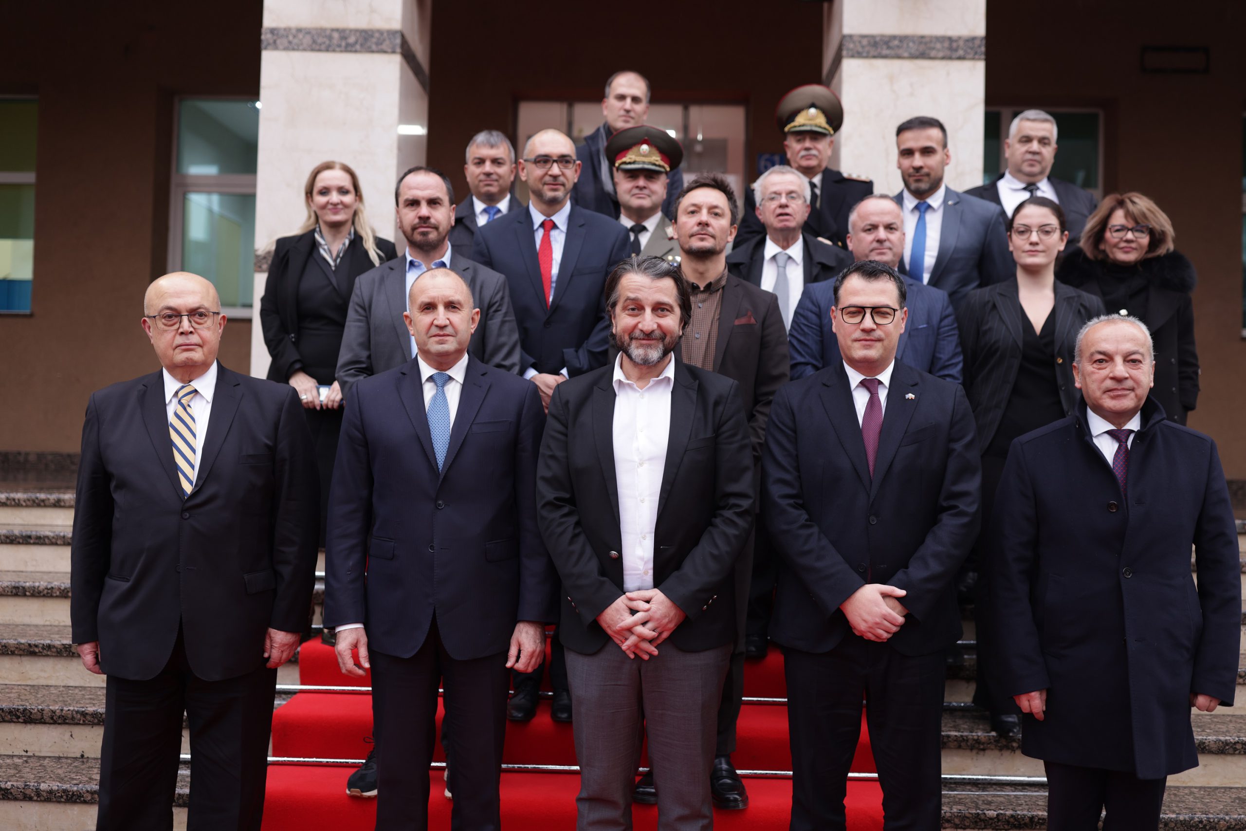 Predsednik Glavnog grada, g. Përparim Rama, odaje priznanje „Ključ grada“ predsednika Bugarske g. Rumen Radev