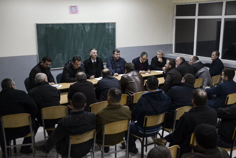 Sa građanima Ajvalije i Veternika – od problema kod projekta naselje po naselje