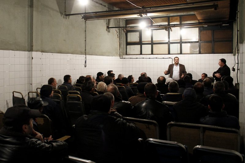 Predsednik Ahmeti sastanak sa Opštinskim Preduzećem „Trafiku Urban“ i Autobuskom Stanicom“