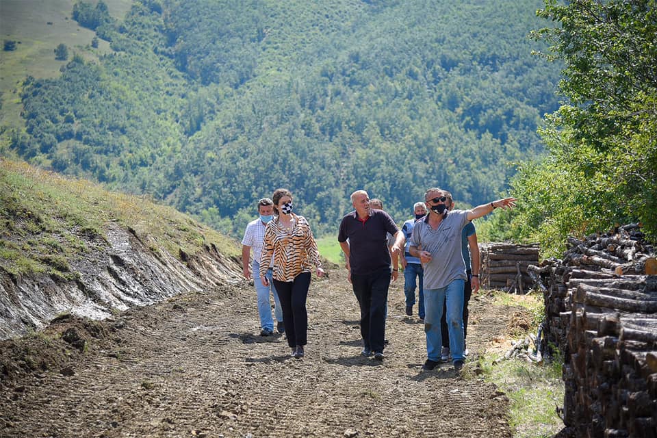 Novi park, površine oko tri hektara, svečano je otvoren u selu Drenovc u Prištini